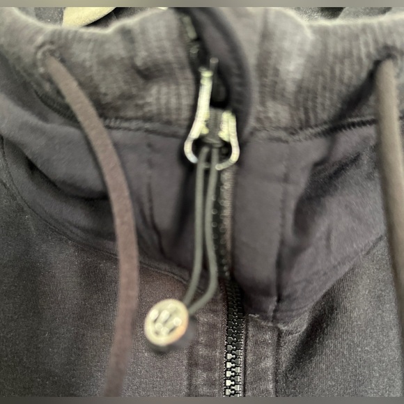 Lululemon Voyage Full Zip Hoodie Black Stretch French Terry ( two tone material) - Picture 4 of 6